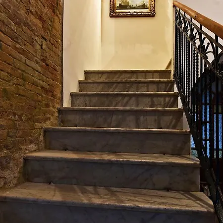 B&B Palazzo D'Agostino Bed & Breakfast 3*