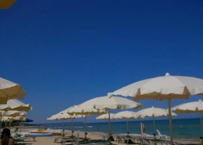 Palazzo D'agostino 3* Pollutri